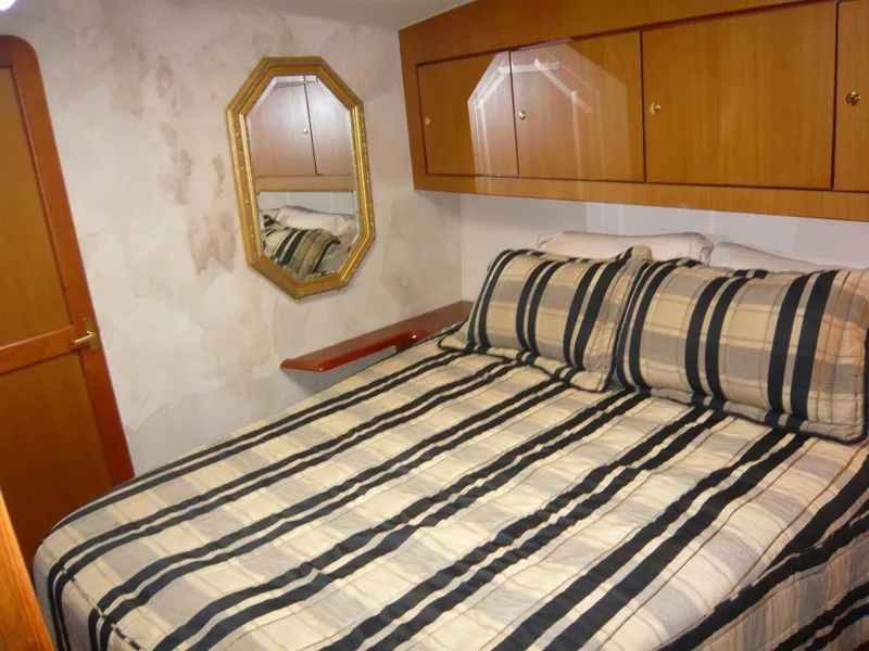 Slide: The Image of Ocean Yachts 56 Super Sport 1999 - 5688145