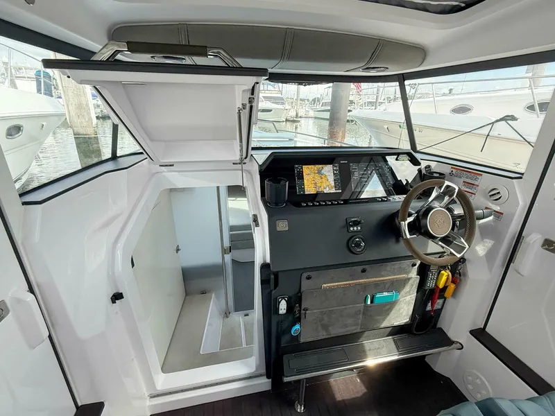 Slide: The Image of Axopar 37 XC AFT CABIN 2023 - 5687495