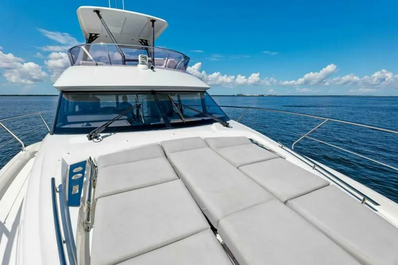 Slide: The Image of Prestige 460 Flybridge 2023 - 5687445
