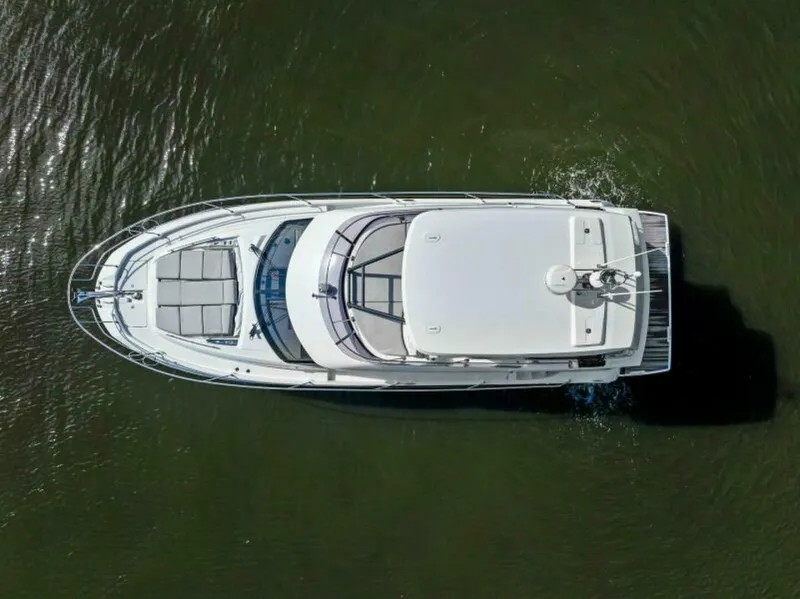 Slide: The Image of Prestige 460 Flybridge 2023 - 5687473