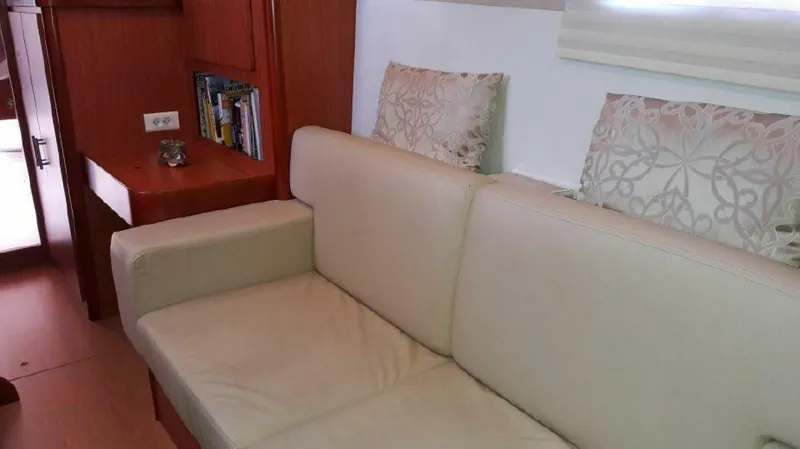 Slide: The Image of Leopard 47 PC Owners' Version 2012 - 5687741