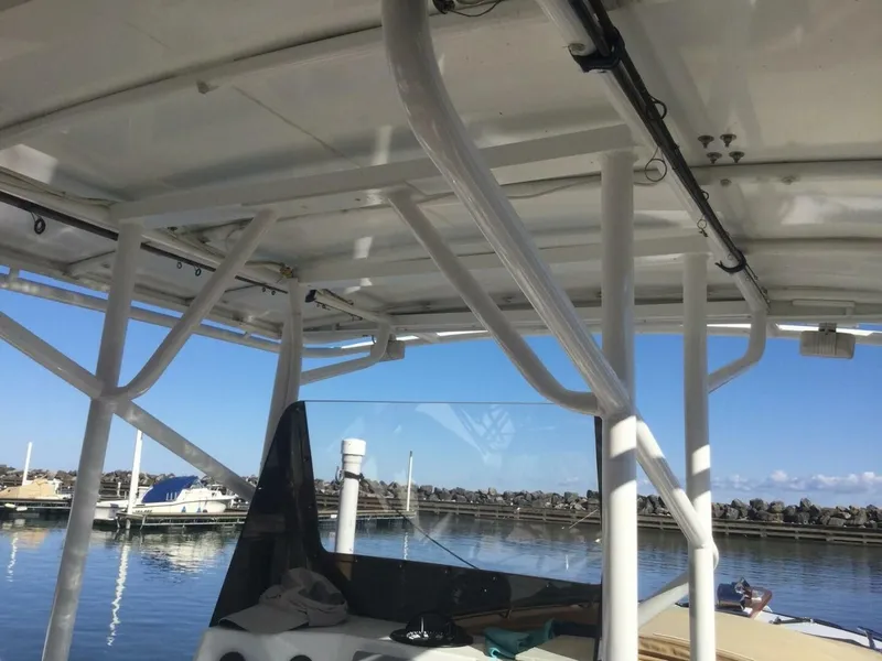 Slide: The Image of Custom 28 CC 1982 - 5687898