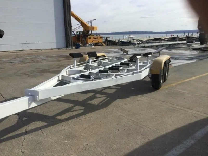 Slide: The Image of Custom 28 CC 1982 - 5687852