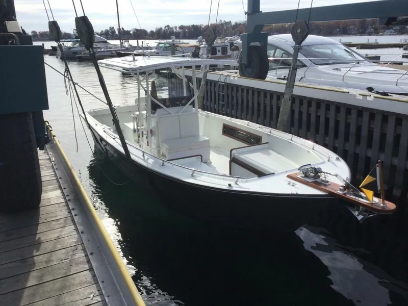 Slide: The Image of Custom 28 CC 1982 - 5687871