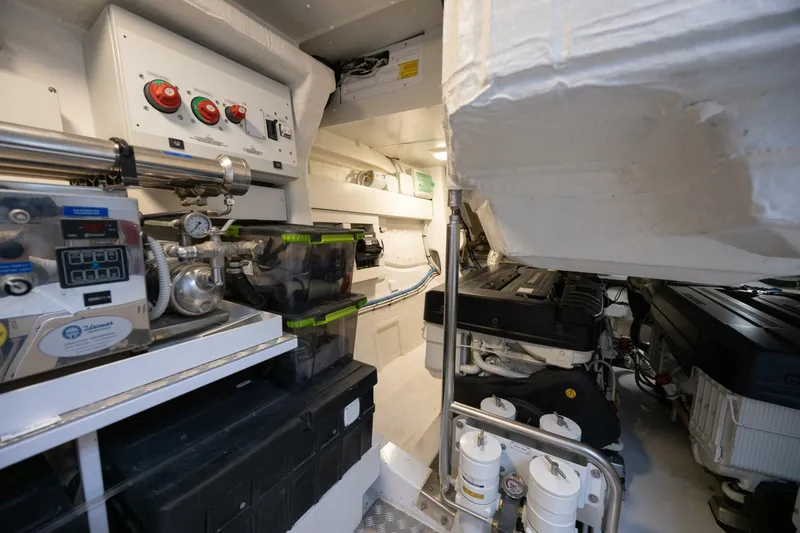 Slide: The Image of Azimut S8 2023 - 5688181