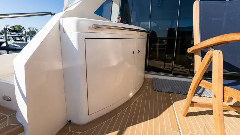 Slide: The Image of Uniesse 55S 2011 - 5688036