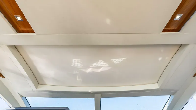 Slide: The Image of Uniesse 55S 2011 - 5688047