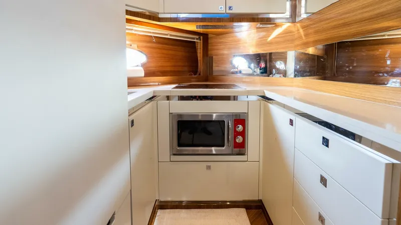 Slide: The Image of Uniesse 55S 2011 - 5688022