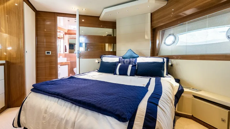 Slide: The Image of Uniesse 55S 2011 - 5688013