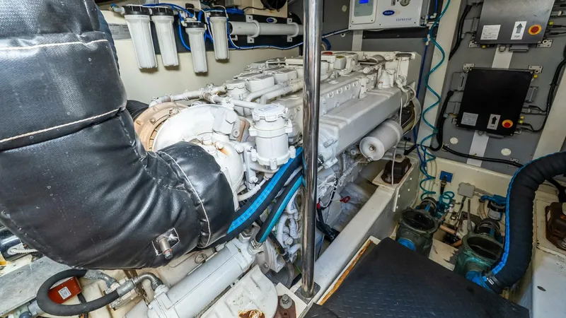 Slide: The Image of Uniesse 55S 2011 - 5688049