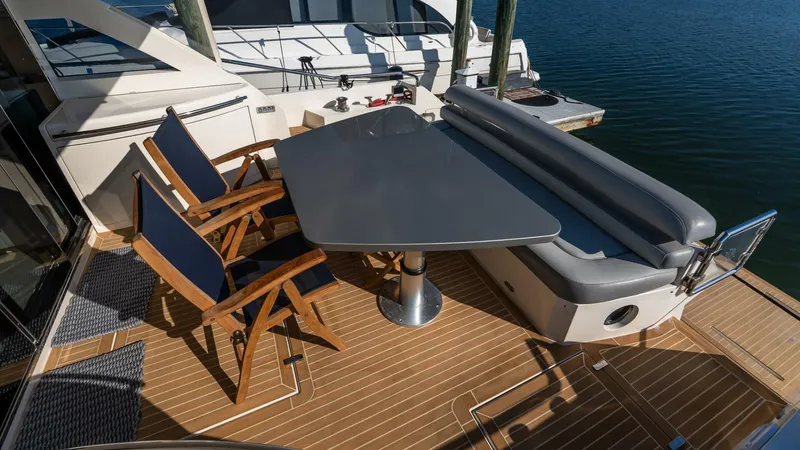 Slide: The Image of Uniesse 55S 2011 - 5688035