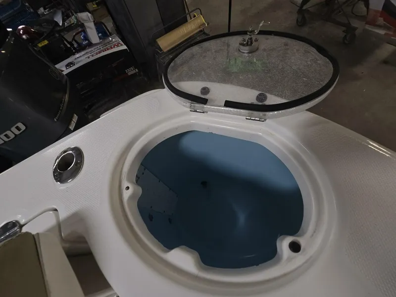 Slide: The Image of Robalo R300 2008 - 5688610