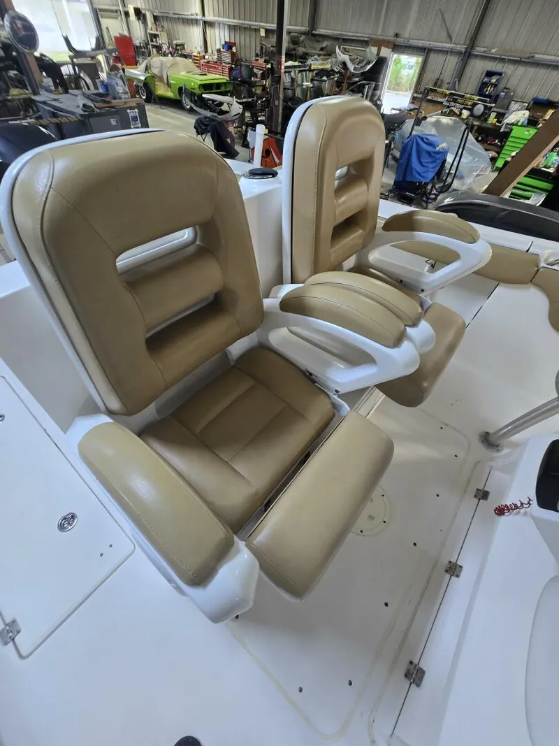 Slide: The Image of Robalo R300 2008 - 5688611