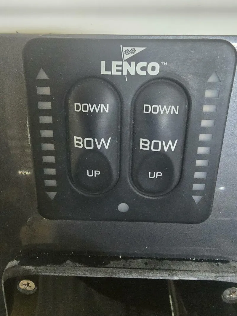 Slide: The Image of Robalo R300 2008 - 5688615