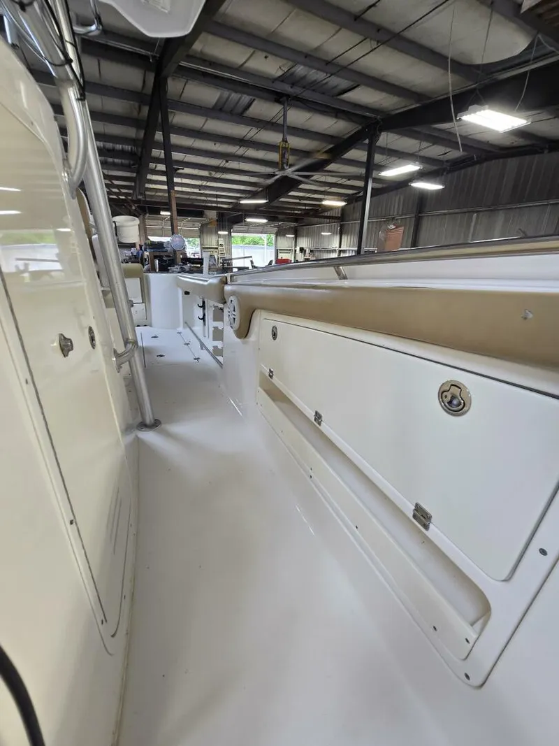 Slide: The Image of Robalo R300 2008 - 5688625