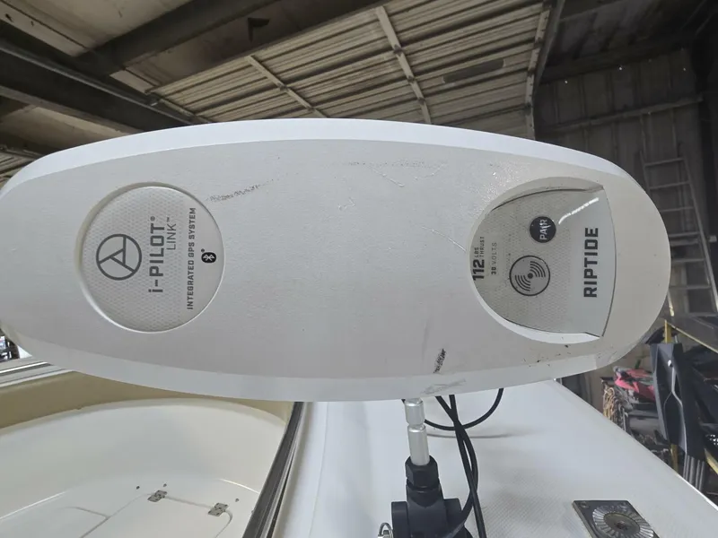 Slide: The Image of Robalo R300 2008 - 5688627