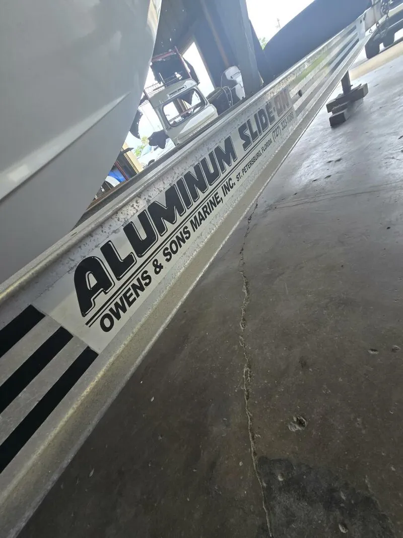 Slide: The Image of Robalo R300 2008 - 5688633