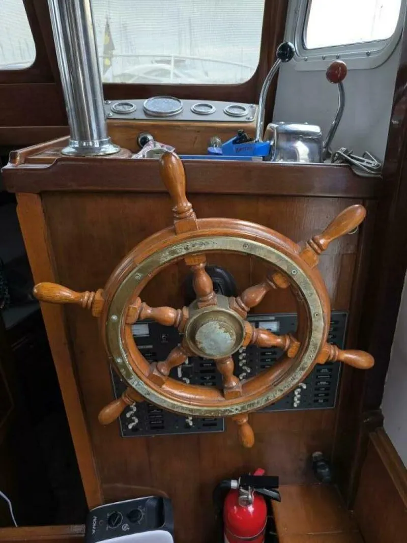 Slide: The Image of Marine Trader 34 DC 1974 - 5688911