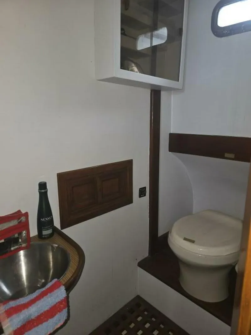 Slide: The Image of Marine Trader 34 DC 1974 - 5688922