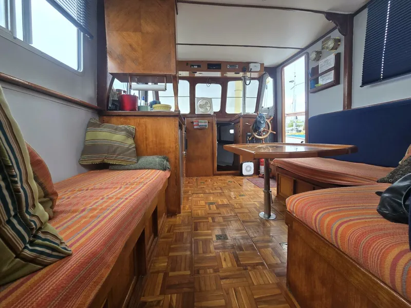 Slide: The Image of Marine Trader 34 DC 1974 - 5688910