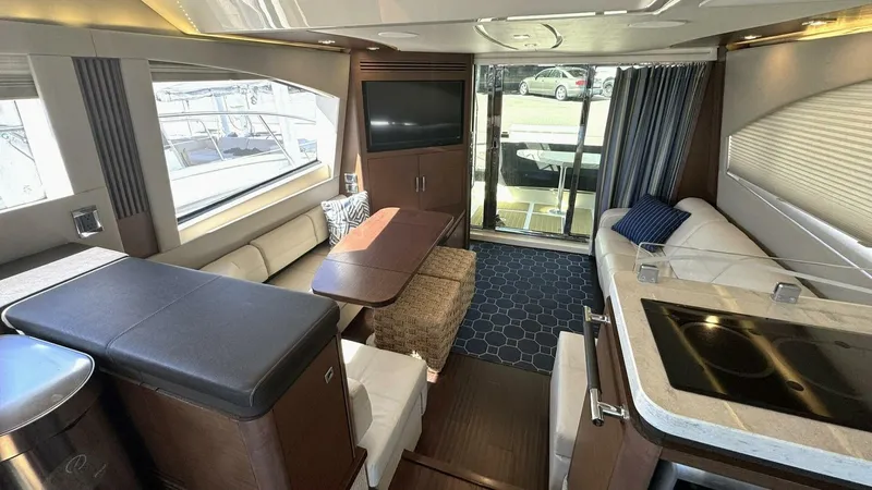 Slide: The Image of 2016 Sea Ray 510 Fly 'Bateau d’Amis' - Salon - 5690689