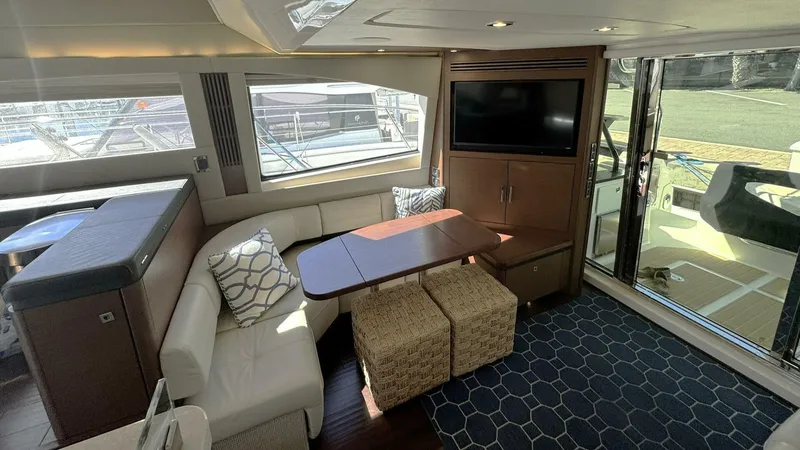 Slide: The Image of Sea Ray 510 Fly 'Bateau d’Amis' - Salon - 5690690