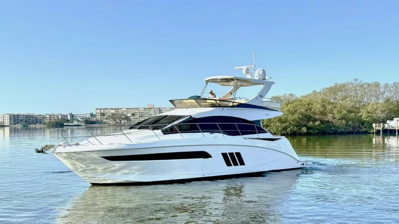 Slide: The Image of 2016 Sea Ray 510 Fly 'Bateau d’Amis' - Profile Port - 5690683