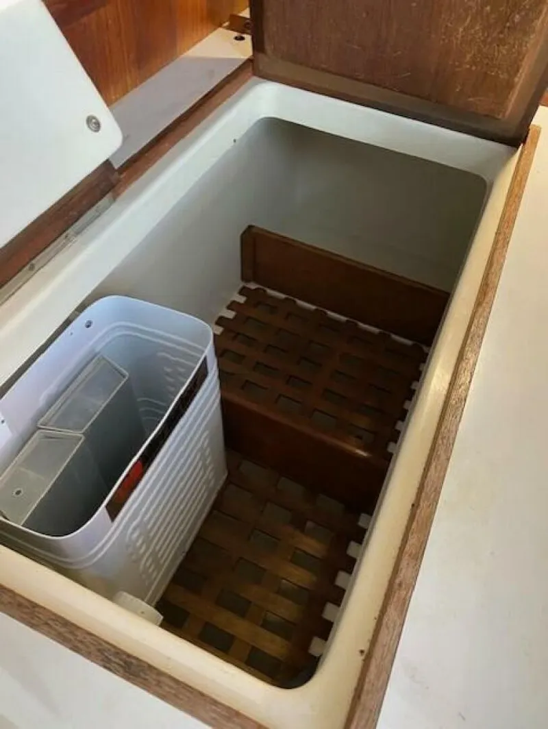 Slide: The Image of Tartan 37 1989 - 5689841