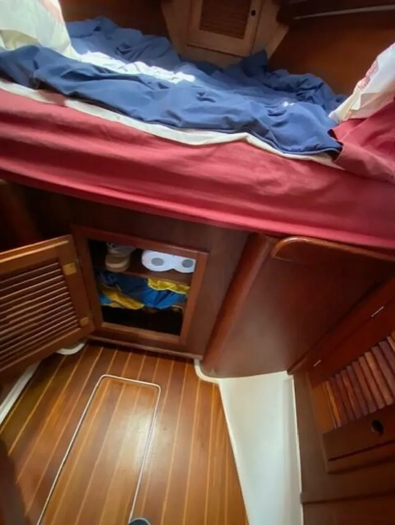 Slide: The Image of Tartan 37 1989 - 5689846