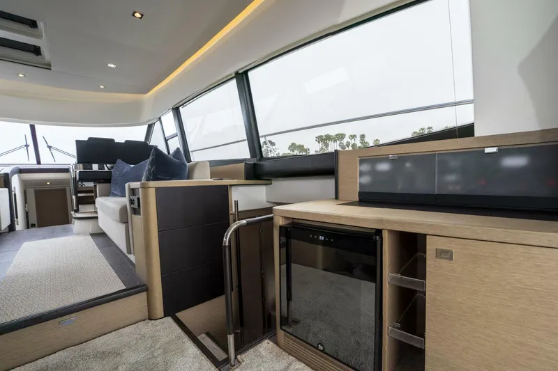 Slide: The Image of Prestige 560 2018 - 5721166