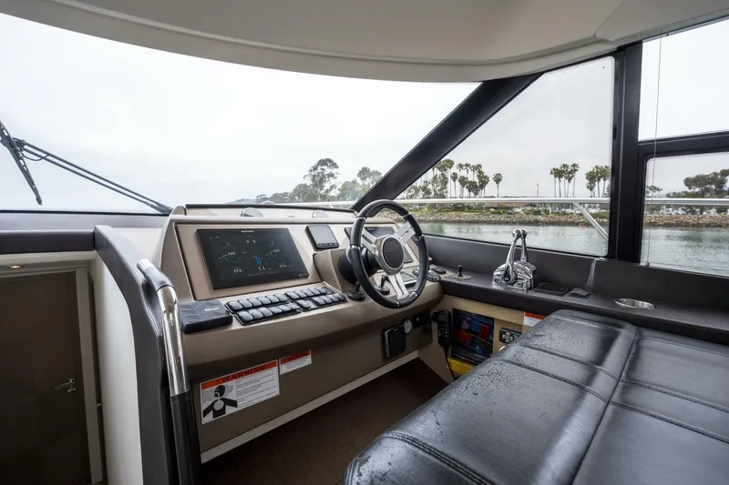 Slide: The Image of Prestige 560 2018 - 5721168