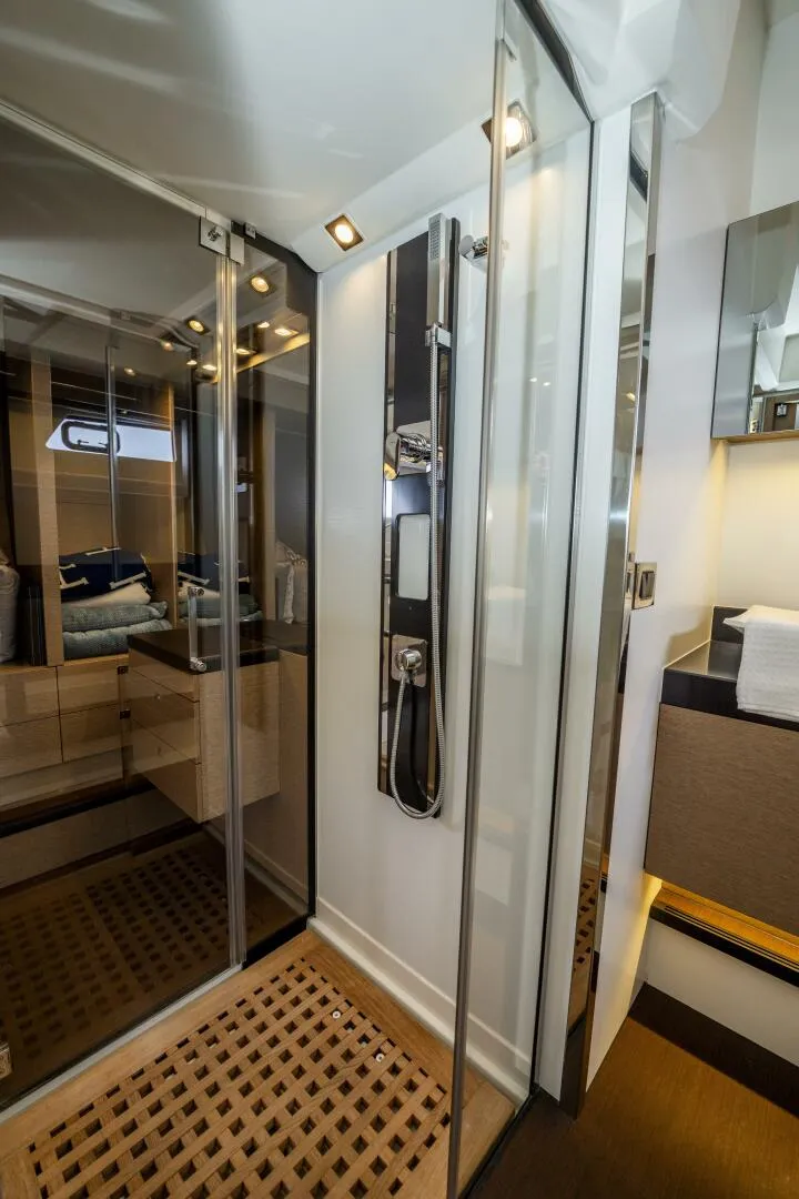 Slide: The Image of Prestige 560 2018 - 5721236