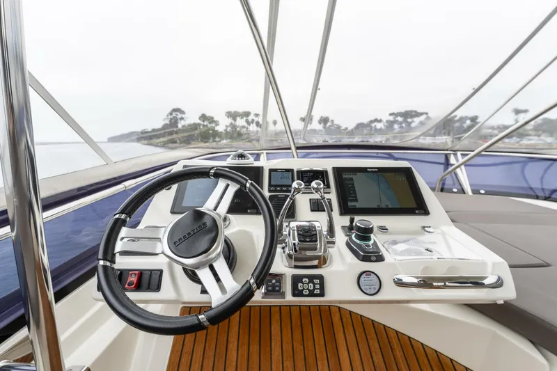 Slide: The Image of Prestige 560 2018 - 5721288