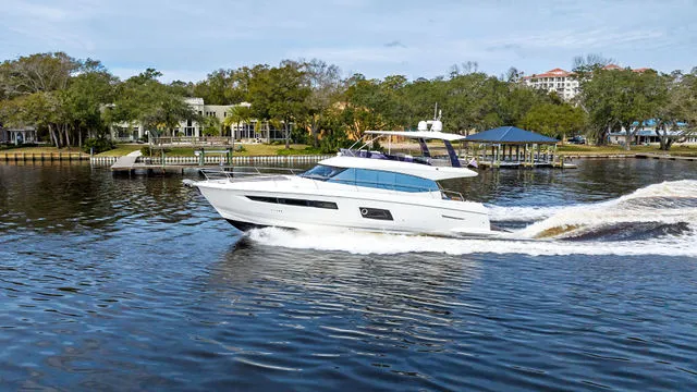 Slide: The Image of Prestige 560 2018 - 82