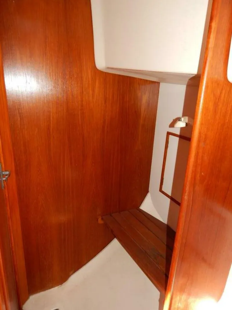 Slide: The Image of Nonsuch Ultra 1989 - 5694833