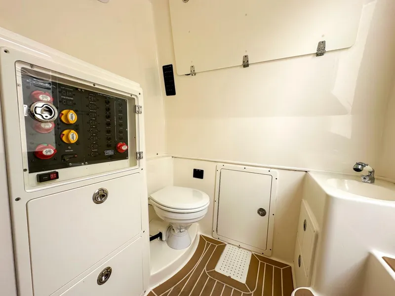 Slide: The Image of Cobia 344 CC 2015 - 5690428