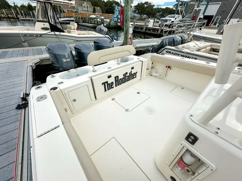 Slide: The Image of Cobia 344 CC 2015 - 5690446