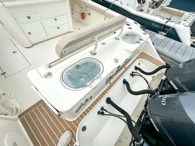 Slide: The Image of Cobia 344 CC 2015 - 5690448