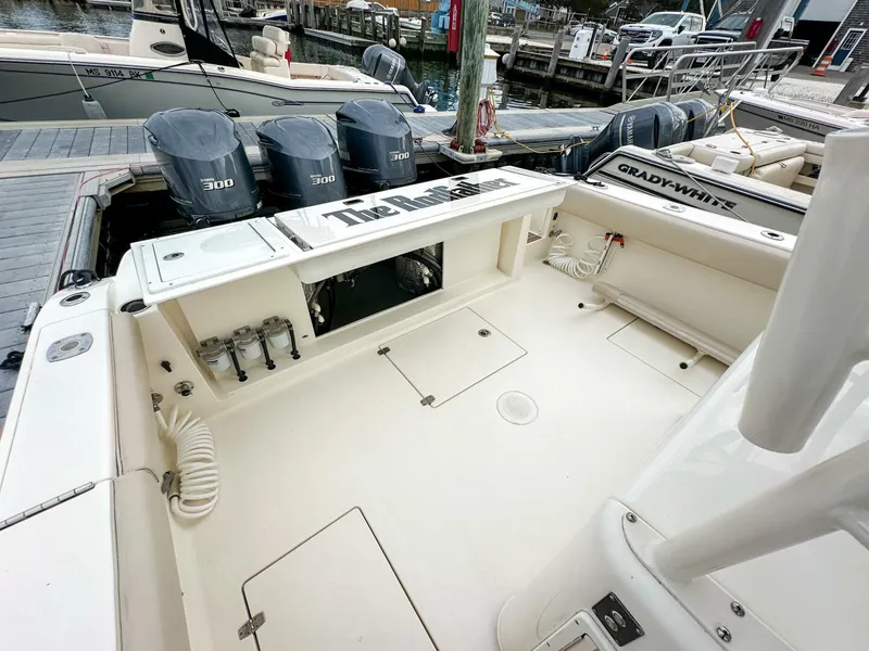 Slide: The Image of Cobia 344 CC 2015 - 5690451