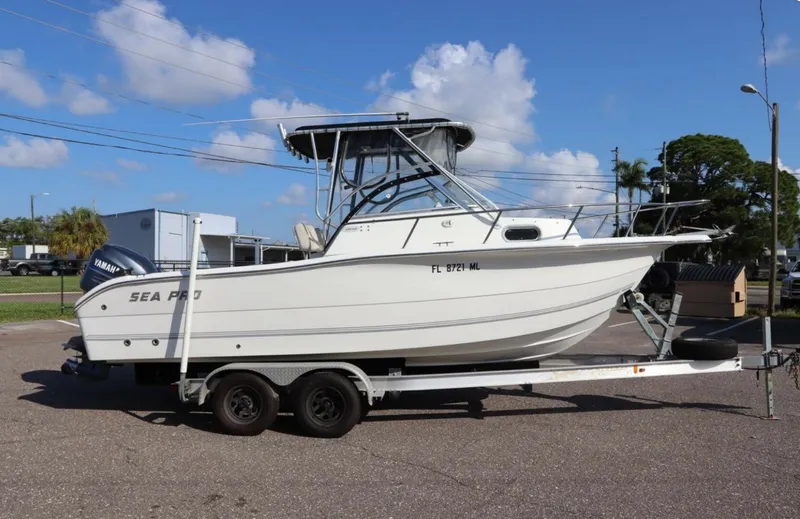 The Image of Sea Pro Walk Around 2004 - 5690458