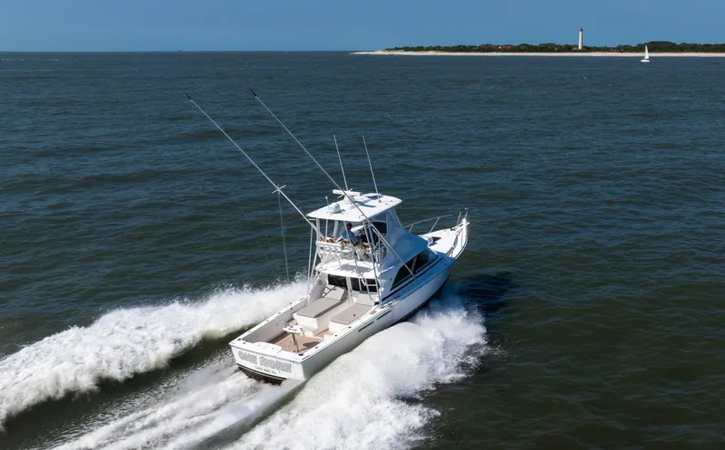 Slide: The Image of Bertram 35 Flybridge Sportfish 2018 - 5690536