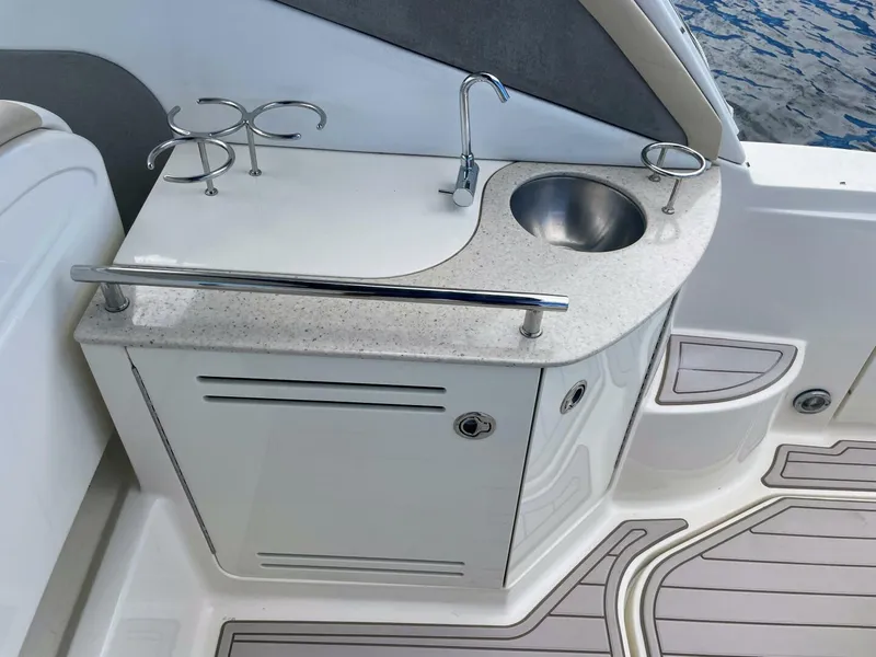 Slide: The Image of Sea Ray 290 Sundancer 2008 - 5691954