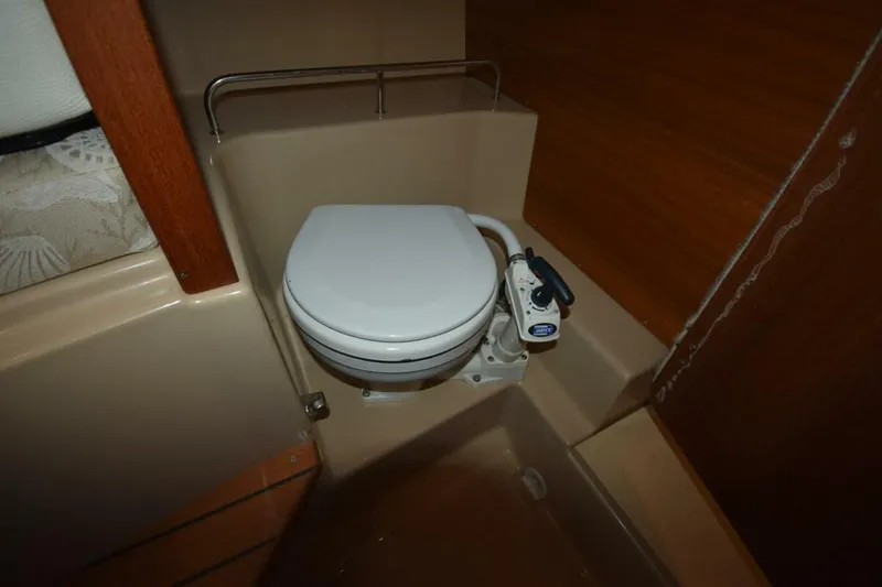 Slide: The Image of Ranger Tug R-23 LE 2018 - 5691919