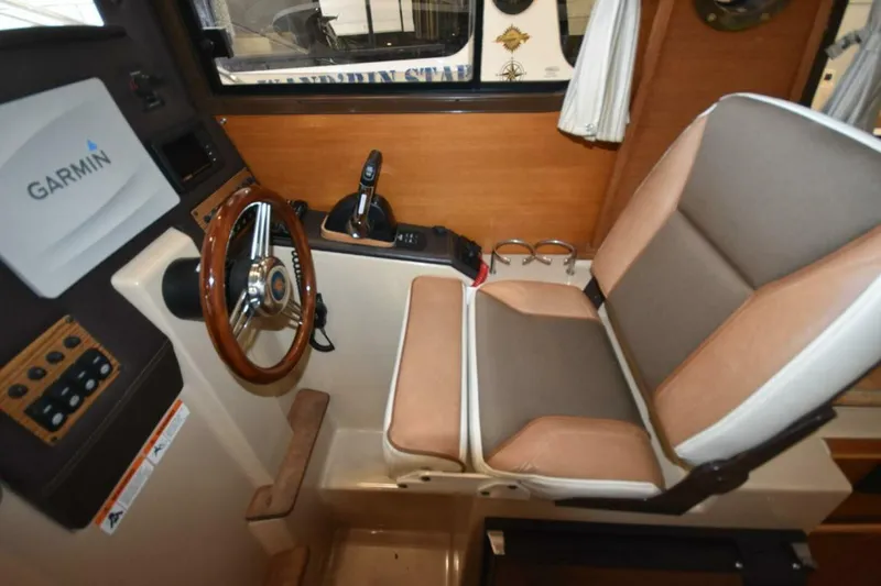 Slide: The Image of Ranger Tug R-23 LE 2018 - 5691942