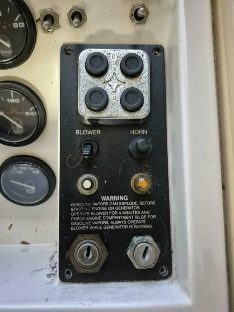 Slide: The Image of Carver 36 1991 - 5692016