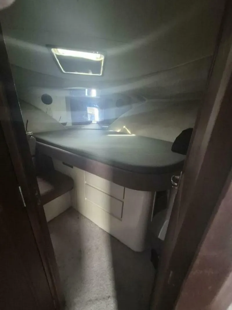 Slide: The Image of Carver 36 1991 - 5692022