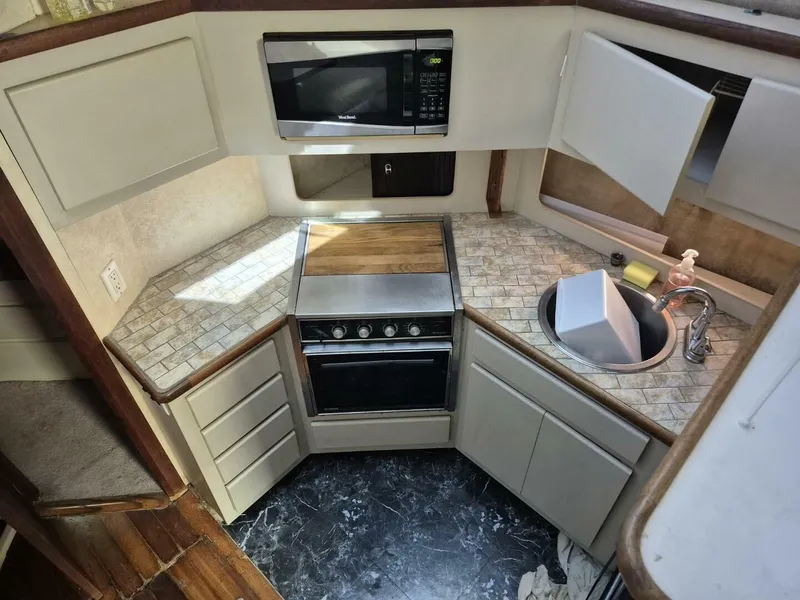 Slide: The Image of Carver Yachts 36 1991 - 5692018