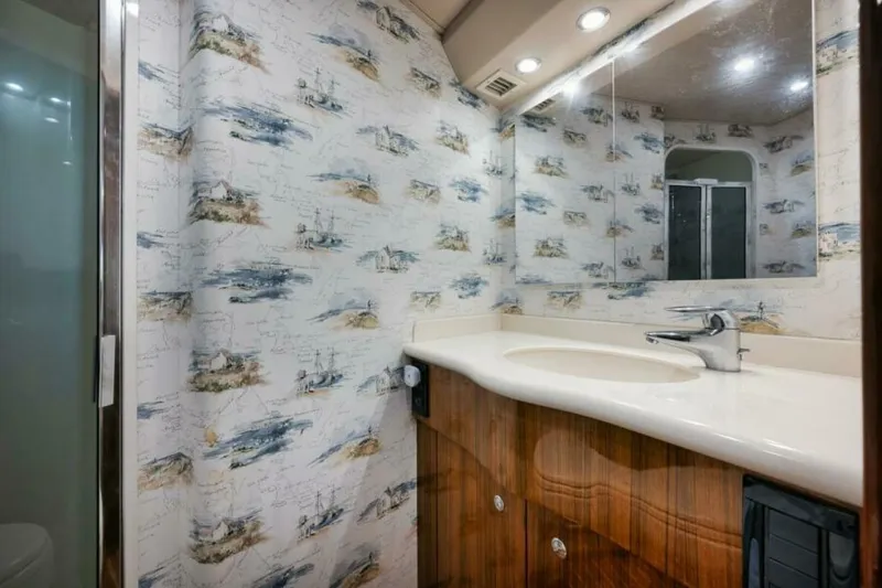 Slide: The Image of 61 Viking The Good Life- Head 2005 Viking 61 The Good Life  - 5692271