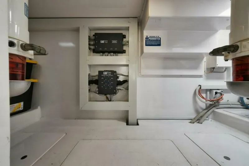 Slide: The Image of 61 Viking The Good Life- Engine Room 2005 Viking 61 The Good Life  - 5692292