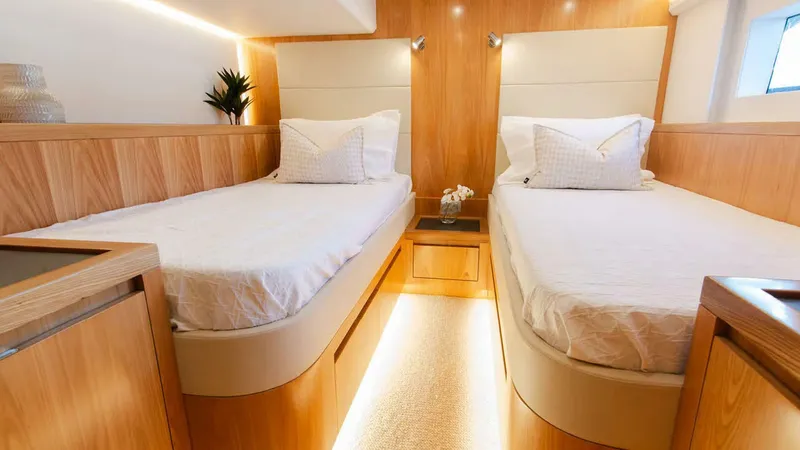 Slide: The Image of ILIAD 53F Offgrid Hybrid 2026 - 5715141